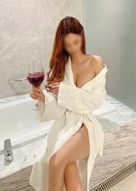 Yun Hee South Korean Escort