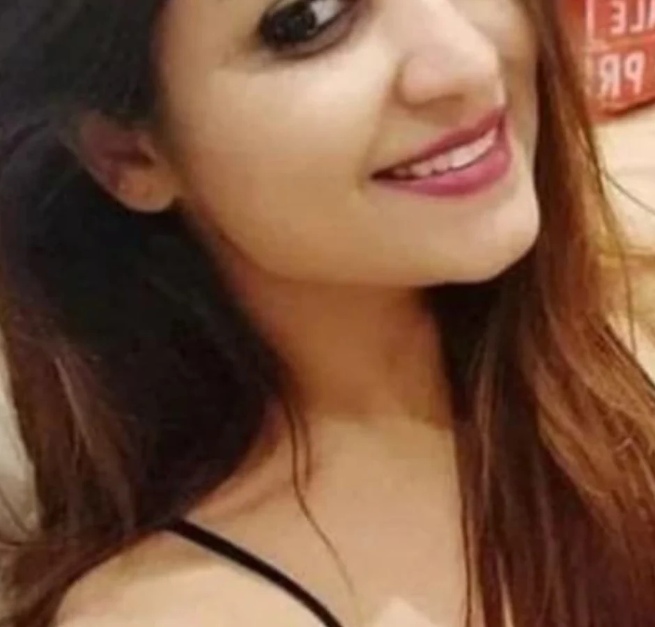 Insert your lollipop in my sexy holes in Ghaziabad 
