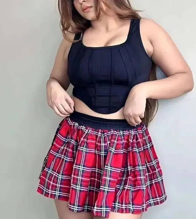 Call girl Tiyara in Green Park, Delhi to make your Mood