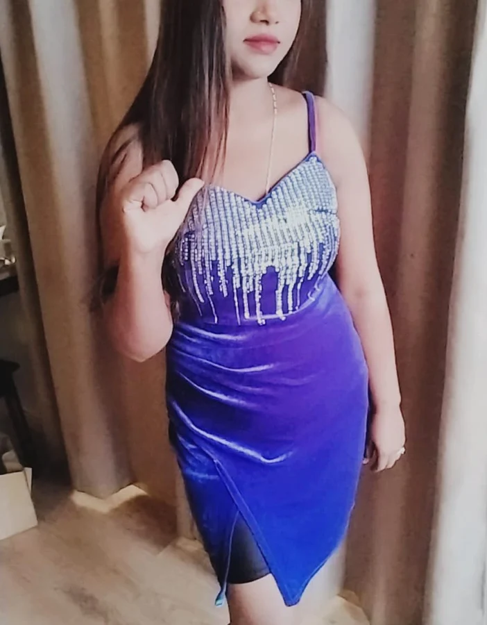 Heena is waiting for you in Delhi