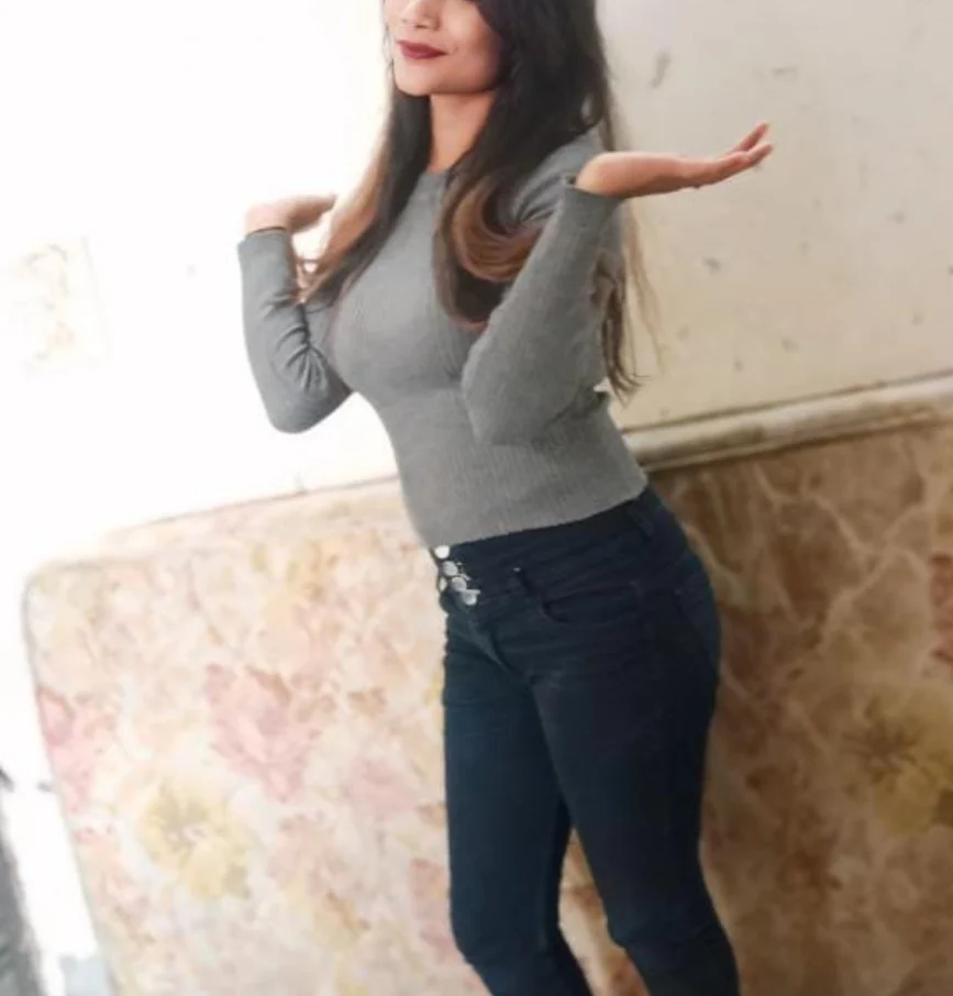Get in Touch with me for companionship in Golf Links, Delhi