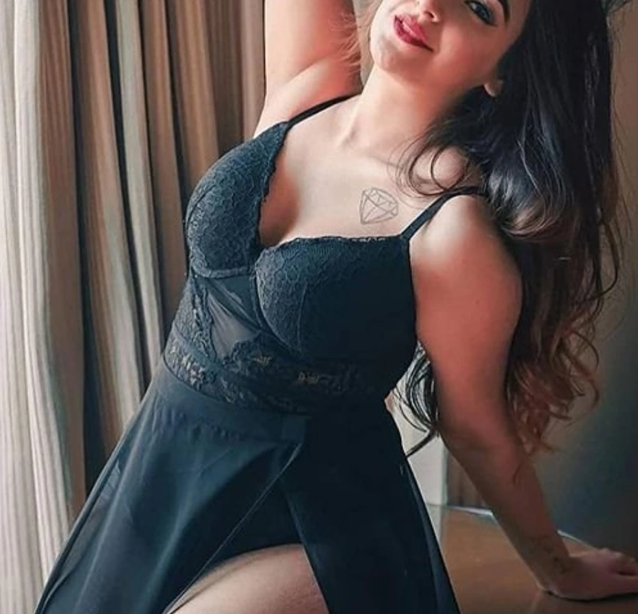 Shriya Near Munirka in Delhi