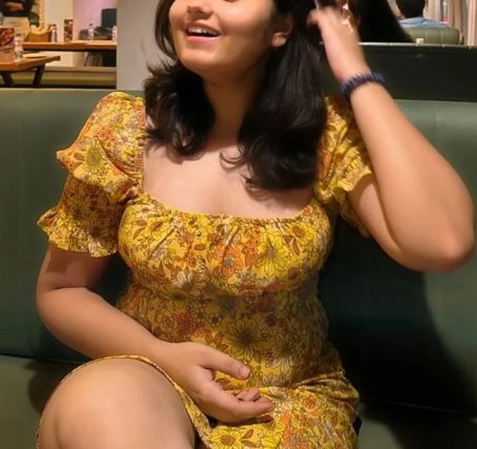 Young Call Girl Hemangini in New Friends Colony, Delhi